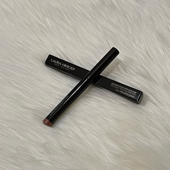 Laura Mercier Caviar 3-Piece Eye Essentials Set - Picture 3 of 9